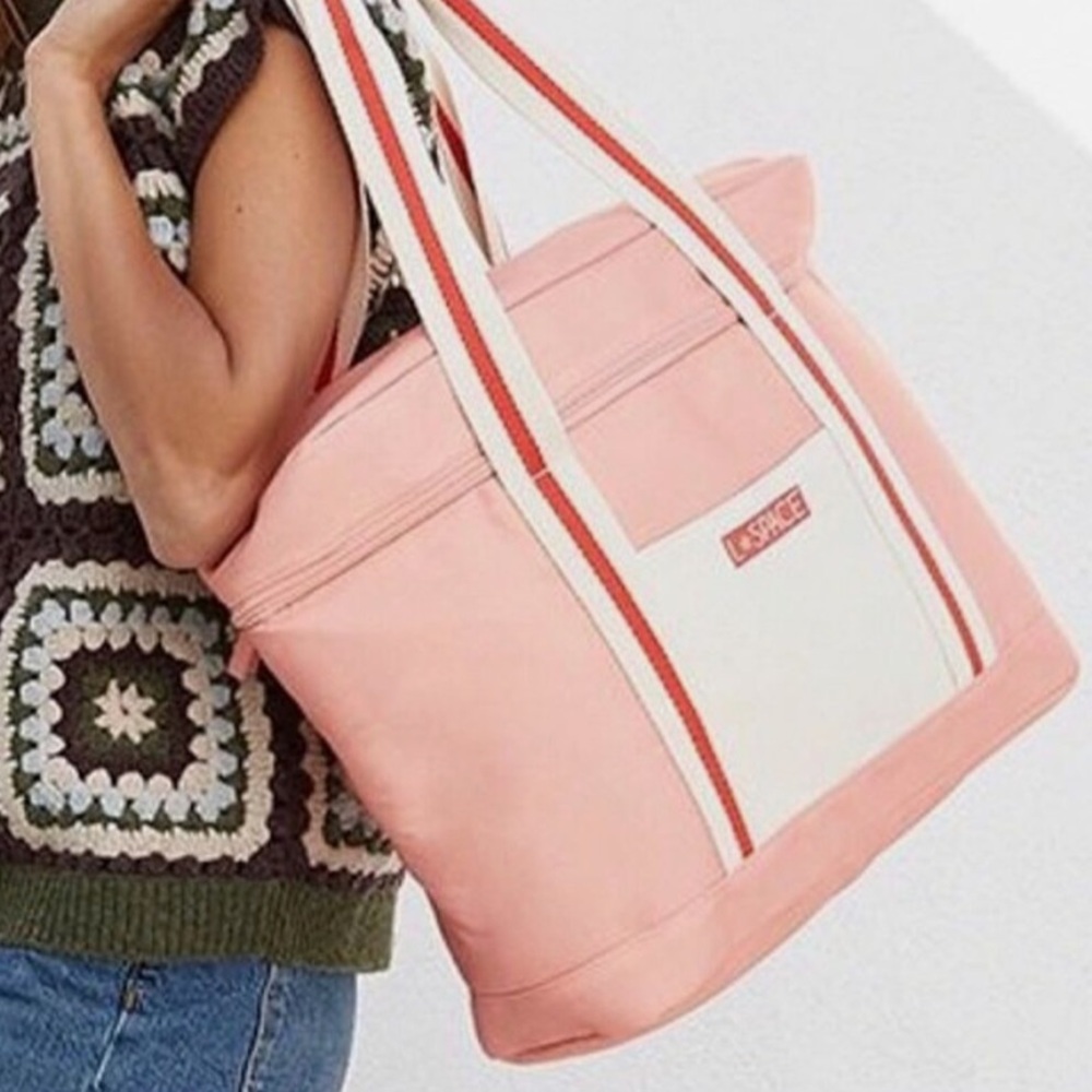 L*Space‎ Coastal Cooler Bag in Coral
